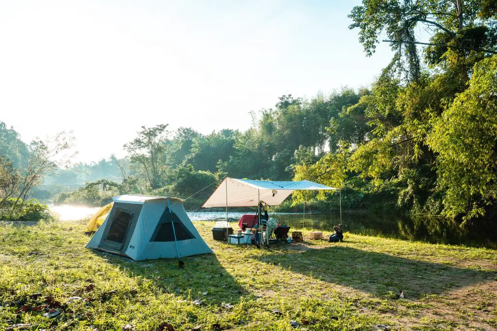 tents for camping with a dog