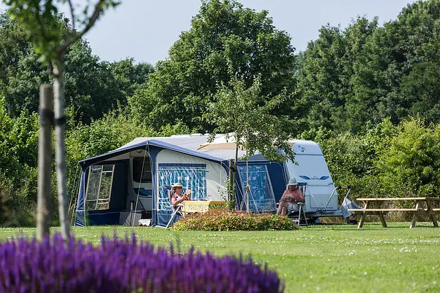 what size tent for a family of 4