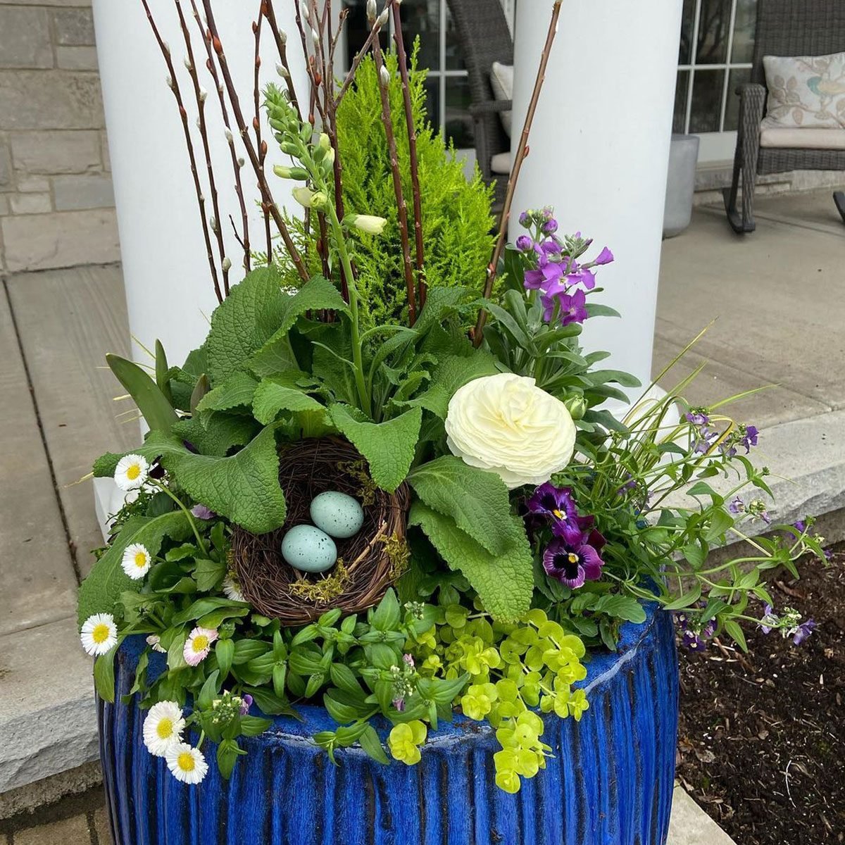 10 Spring Container Garden Ideas