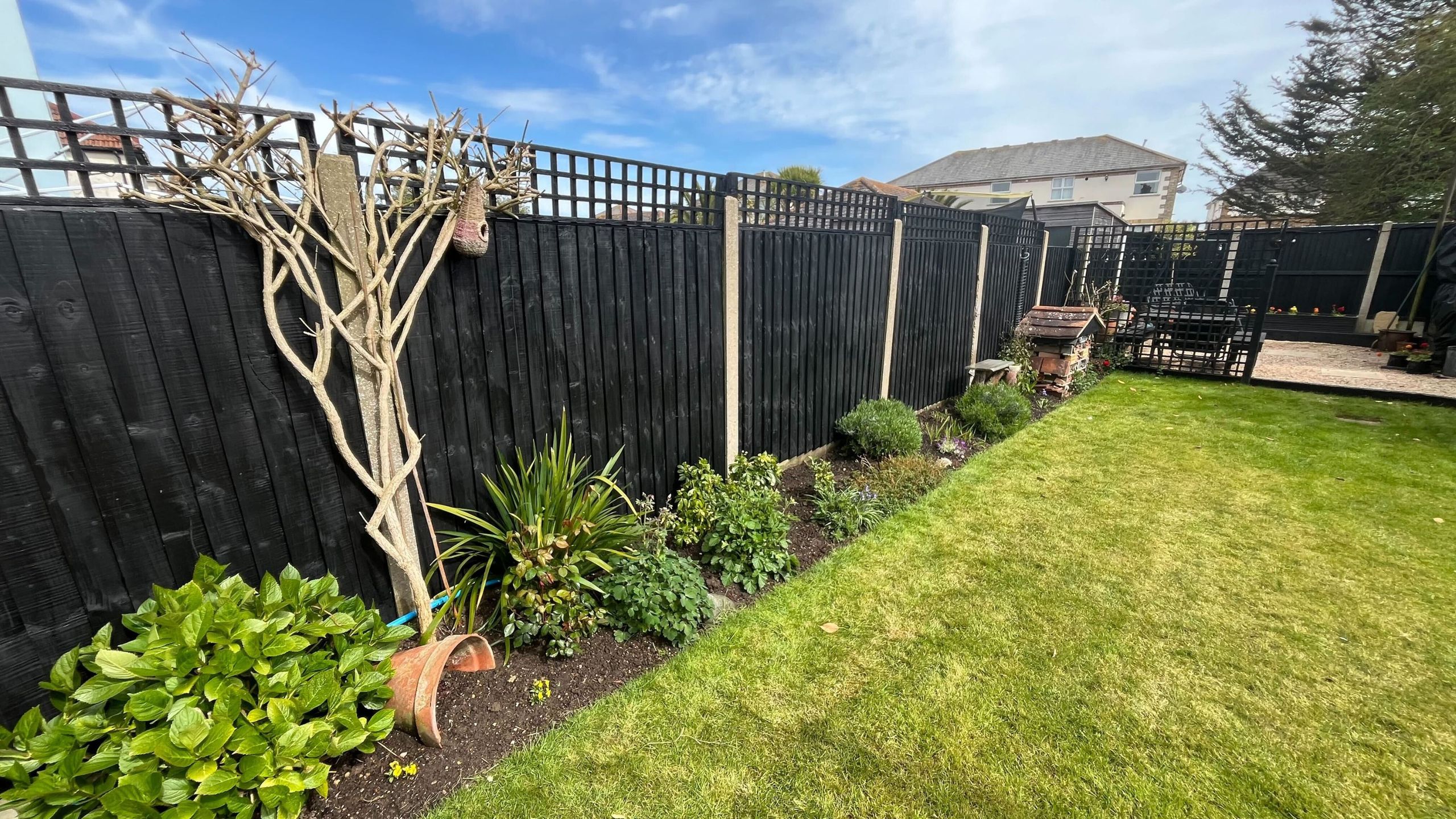 Garden fence ideas – 29 ways to refresh and revamp your panels