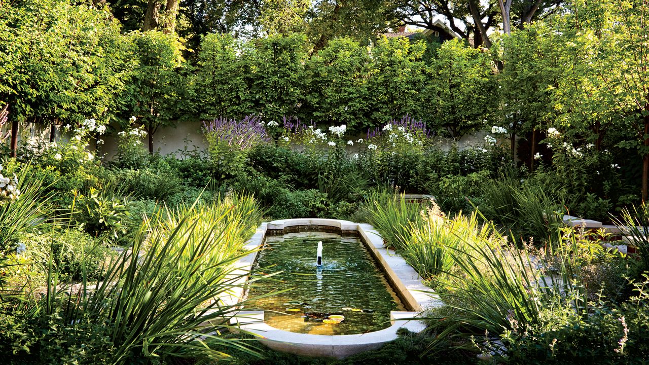 18 Genius Garden Landscaping Ideas From the AD Archive