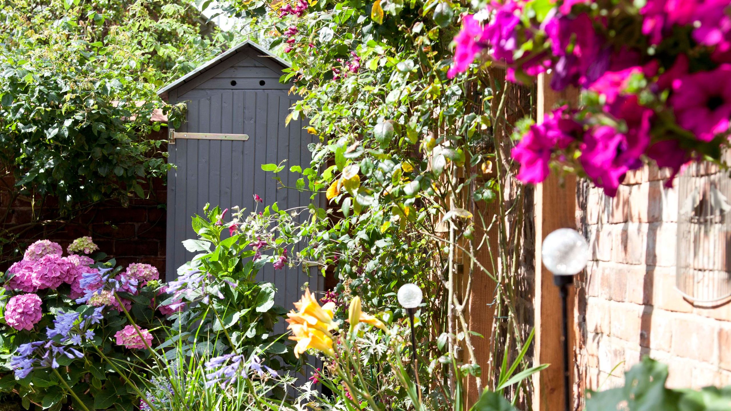 Small garden shed ideas – 5 ways to optimise outdoor space