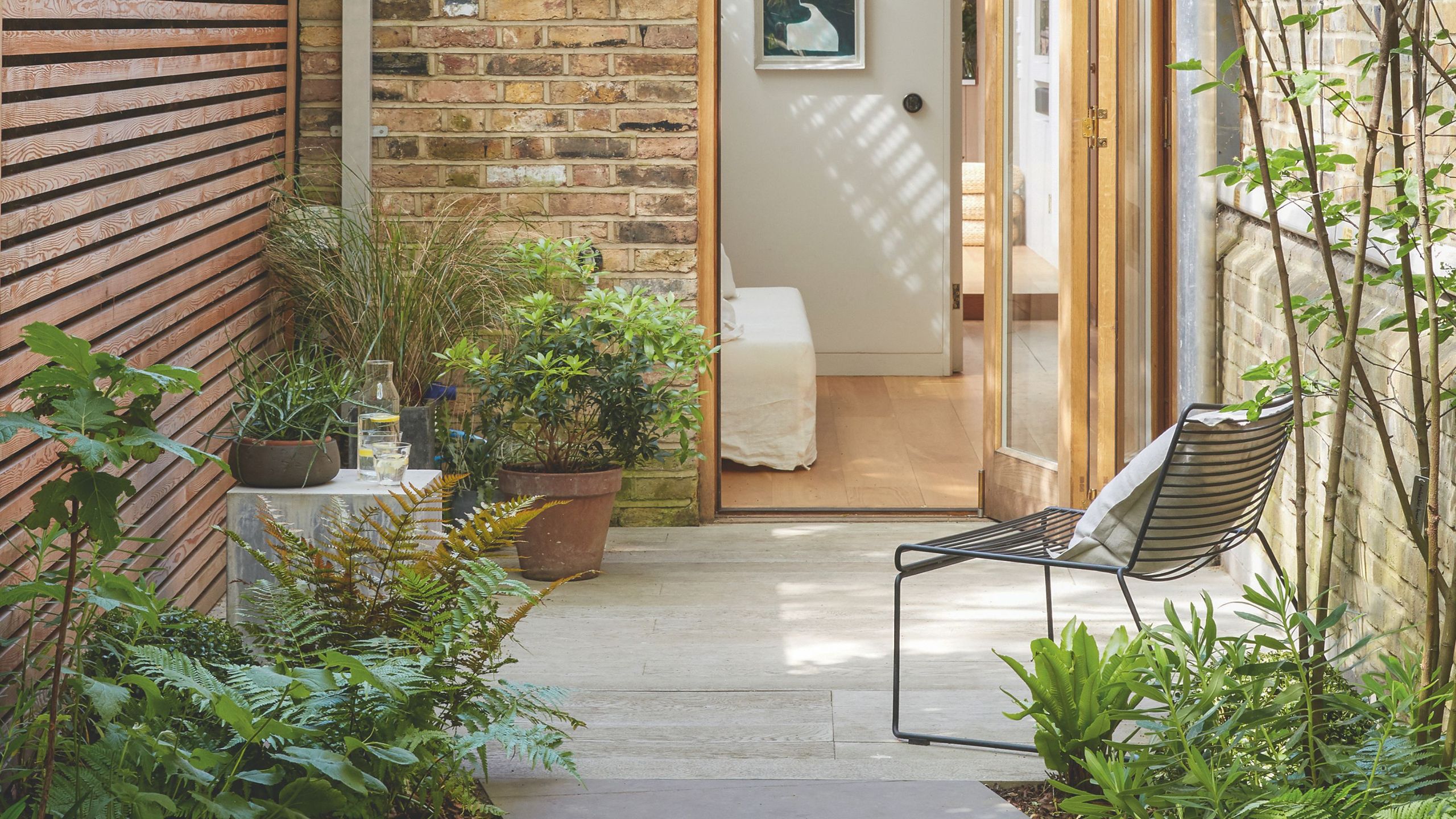 Side return garden ideas – 7 clever ways to revamp your space