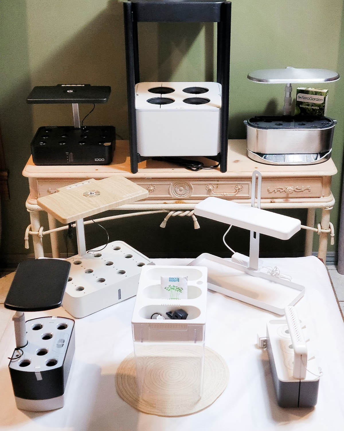 We Tested the Best Indoor Gardens, and One Killed Our Plants