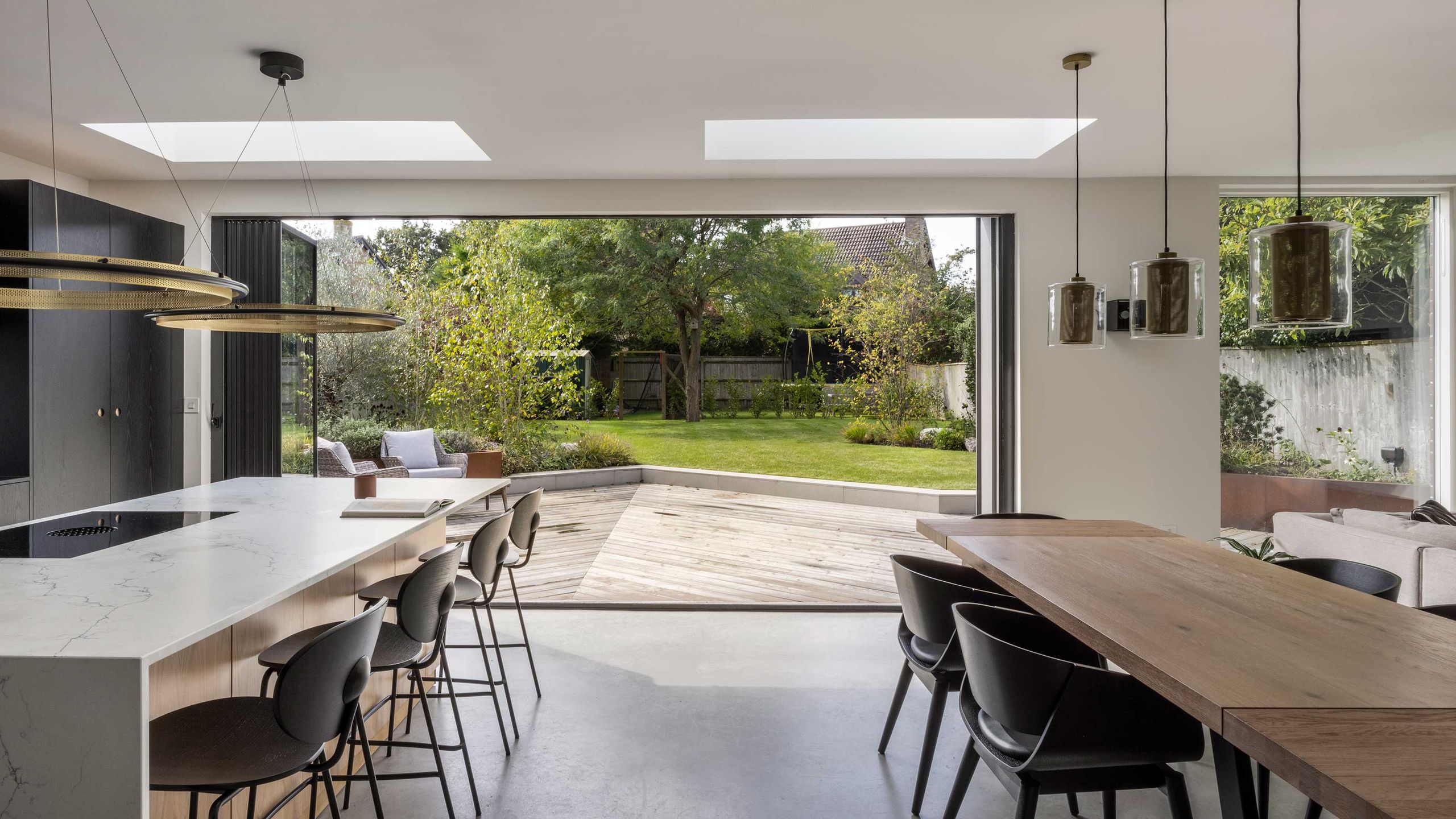 12 Bifold Door Ideas to Connect Your House With Your Garden