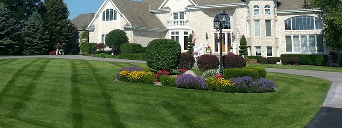 Four Seasons Lawn & Landscaping LLC