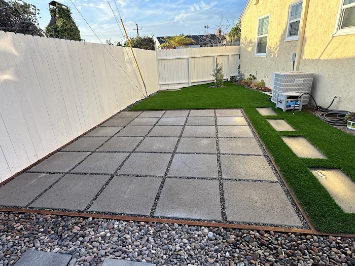 Castillo’s Landscaping and tree service