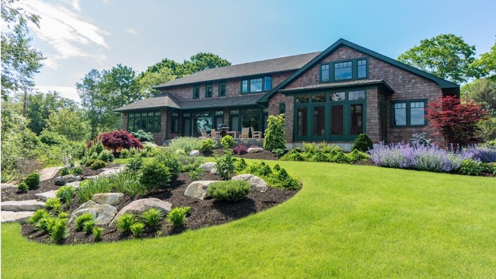 Sunshine Landscaping | Lawn Care Service | Residential and Commercial