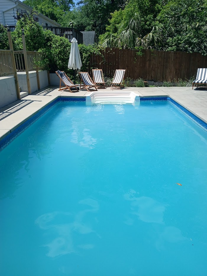 Godwin pool service LLC