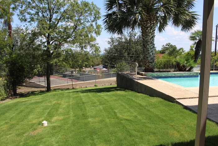 Heavenly Lawn Care Service