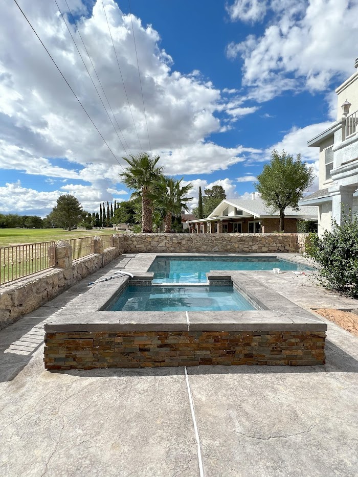 Premier Pools and Spas 915