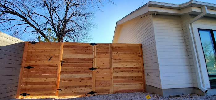 ATX Tree Fence & Lawn