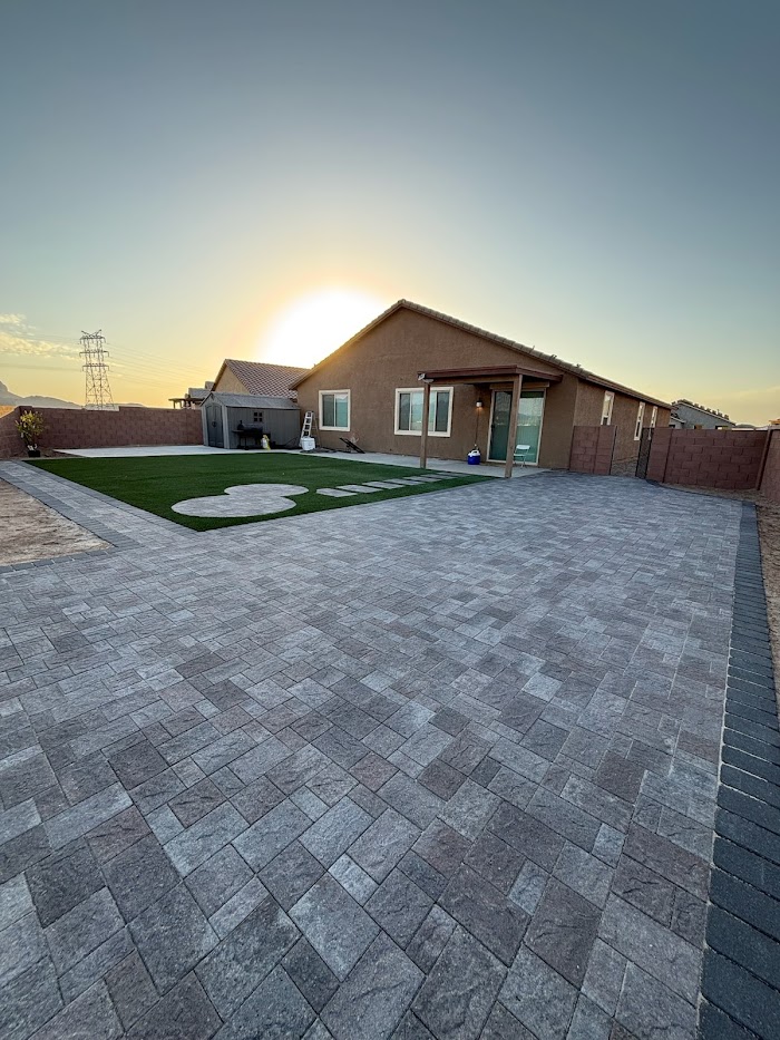 Oakswood Turf & Hardscape