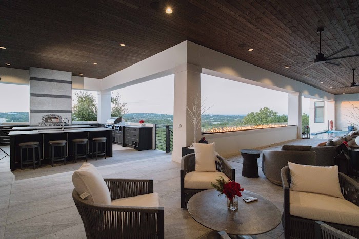 Cozy Fireplace & Patio