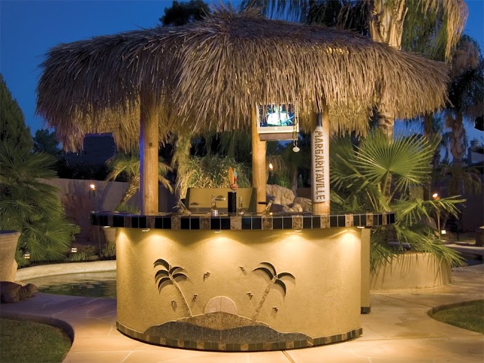 Backyard Accents & Outdoor Kitchens