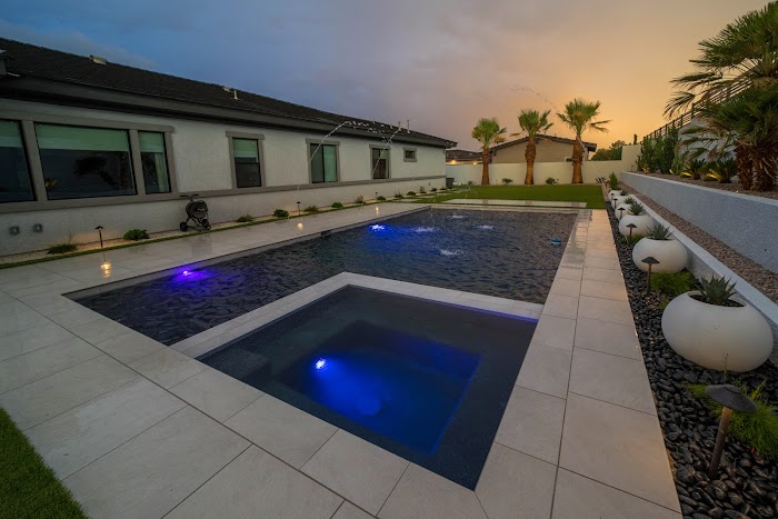Distinctive Exteriors | Custom Landscaping & Pools