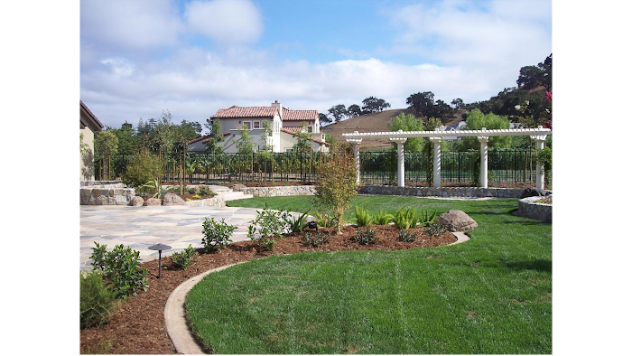 Loayza’s Landscaping Pools and Spas