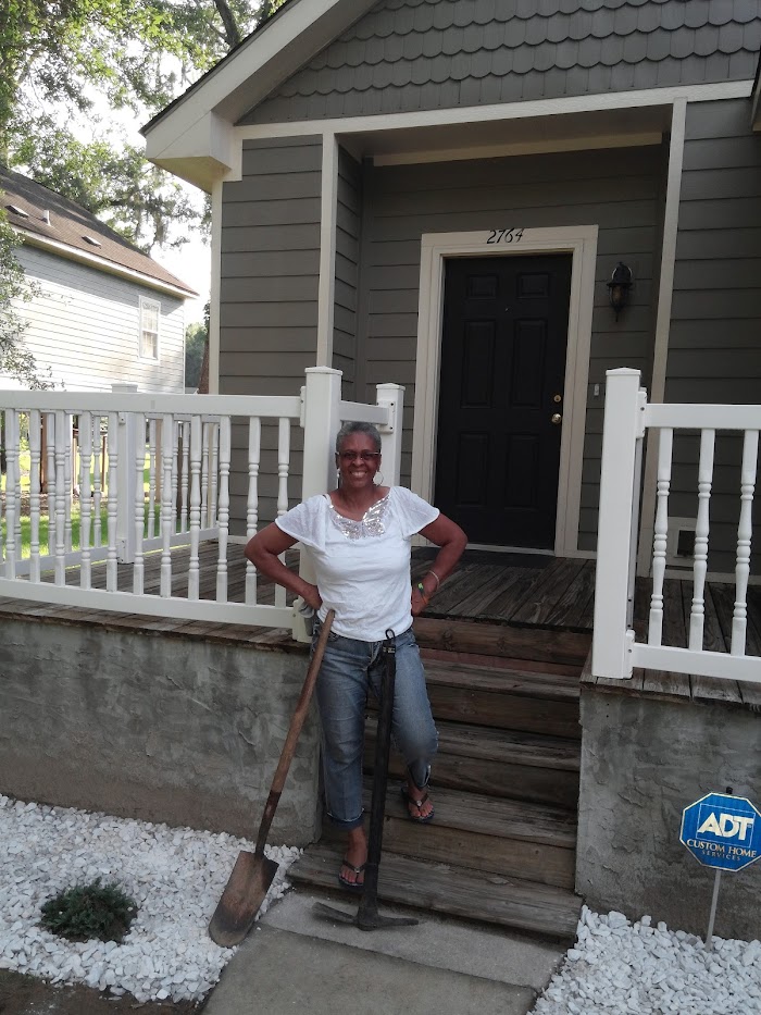 M & E Lawncare Services Llc