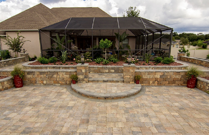 SHINEDECK Outdoor Living Inc. 🌿🧱⛩🦟