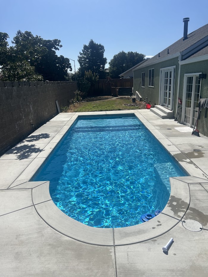 Dolphin Pools and Spas