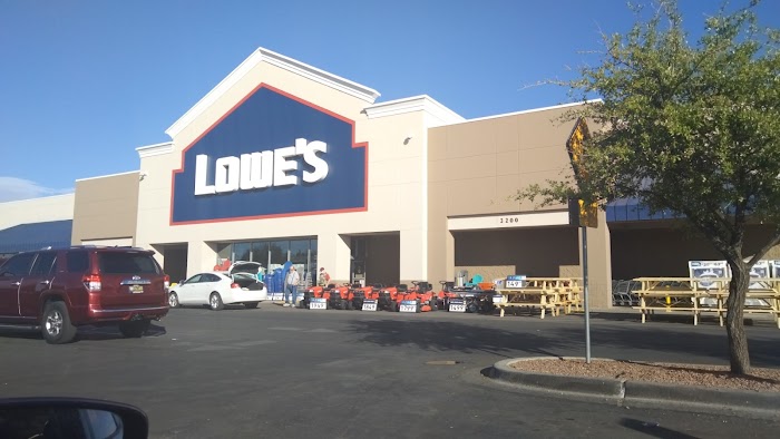 Lowe’s Garden Center